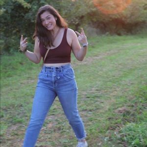 Meet your Posher, Jasmine